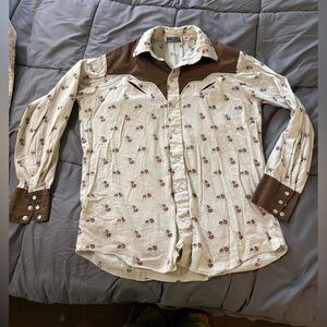 Vintage Western men’s cowboy pearl snap floral Shirt in Cream & Brown